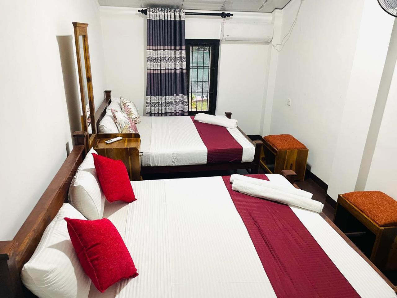 Lake Classical Guest House Kandy Eksteriør bilde